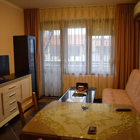דירה Apartament Violeta פרימורסקו