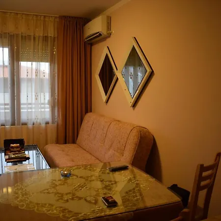 Apartament Violeta Apartamento *